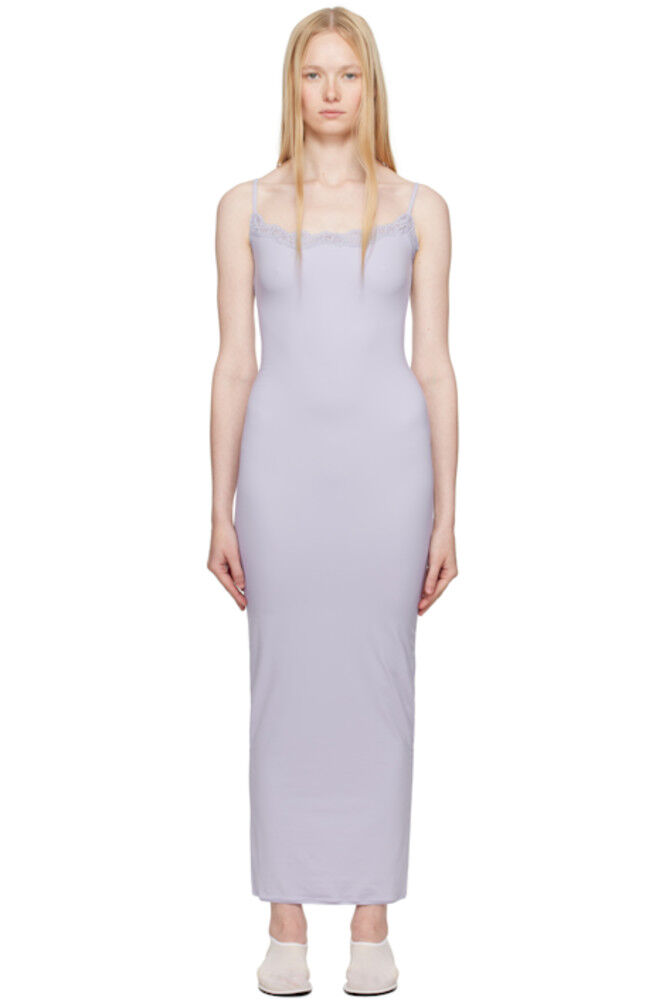 Фиолетовое кружевное длинное платье-комбинация, подходящее всем SKIMS
Фиолетовое кружевное длинное платье-комбинация, подходящее всем SKIMS