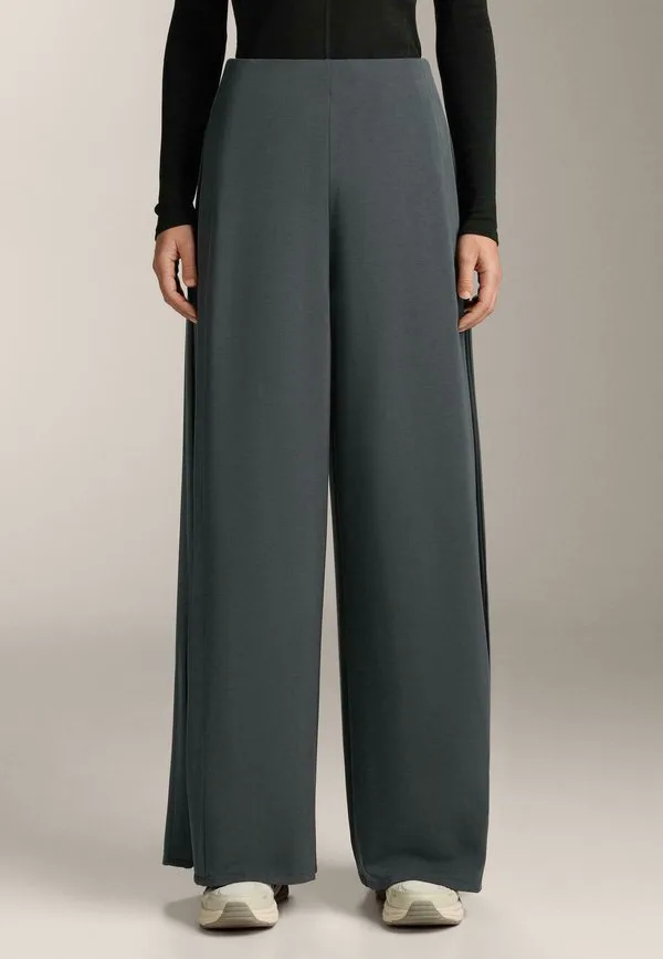 Мягкие на ощупь широкие брюки со складками по бокам Oysho, Mottled Grey
Мягкие на ощупь широкие брюки со складками по бокам Oysho, Mottled Grey