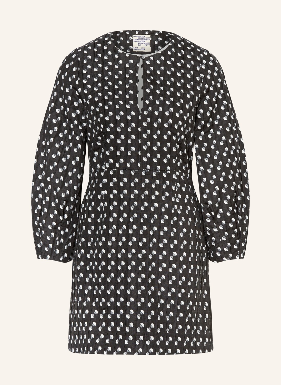 Платье afifa с рукавами 3/4 BAUM UND PFERDGARTEN, черный/белый
Платье afifa с рукавами 3/4 BAUM UND PFERDGARTEN, черный/белый