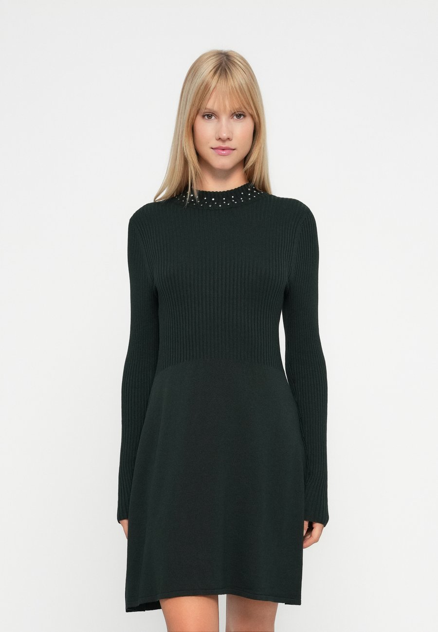 Платье ONLY ONLDEEDRA DRESS, Scarab/Dark Green
Платье ONLY ONLDEEDRA DRESS, Scarab/Dark Green
