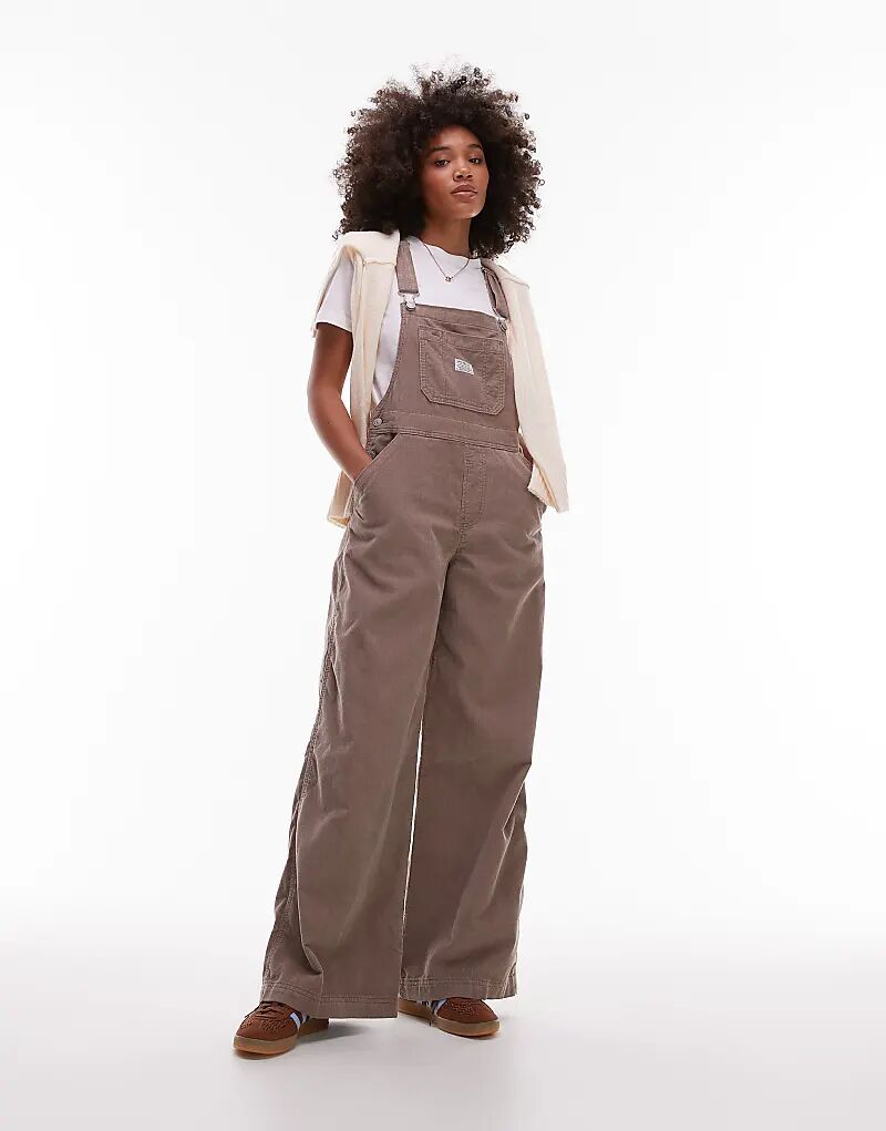 Вельветовый комбинезон Levi's XL серо-коричневого цвета
Вельветовый комбинезон Levi's XL серо-коричневого цвета