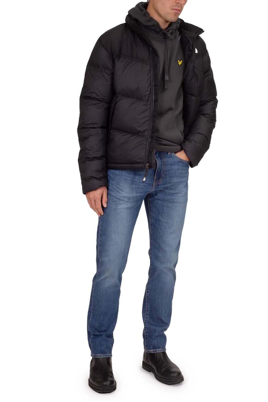 LYLE AND SCOTT Мужская куртка с капучино и логотипом
LYLE AND SCOTT Мужская куртка с капучино и логотипом