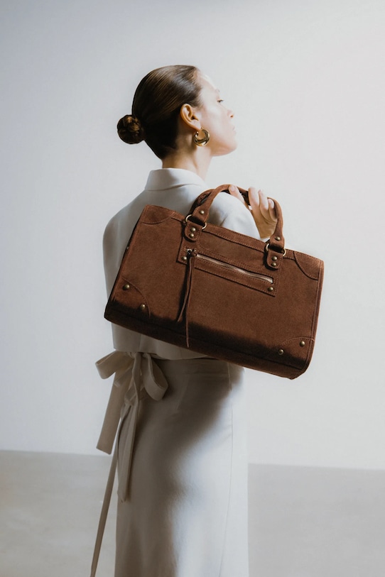 Замшевая сумка Answear.Lab, коричневый
Замшевая сумка Answear.Lab, коричневый