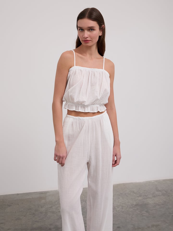 Топ BGN, белый
Топ BGN, белый