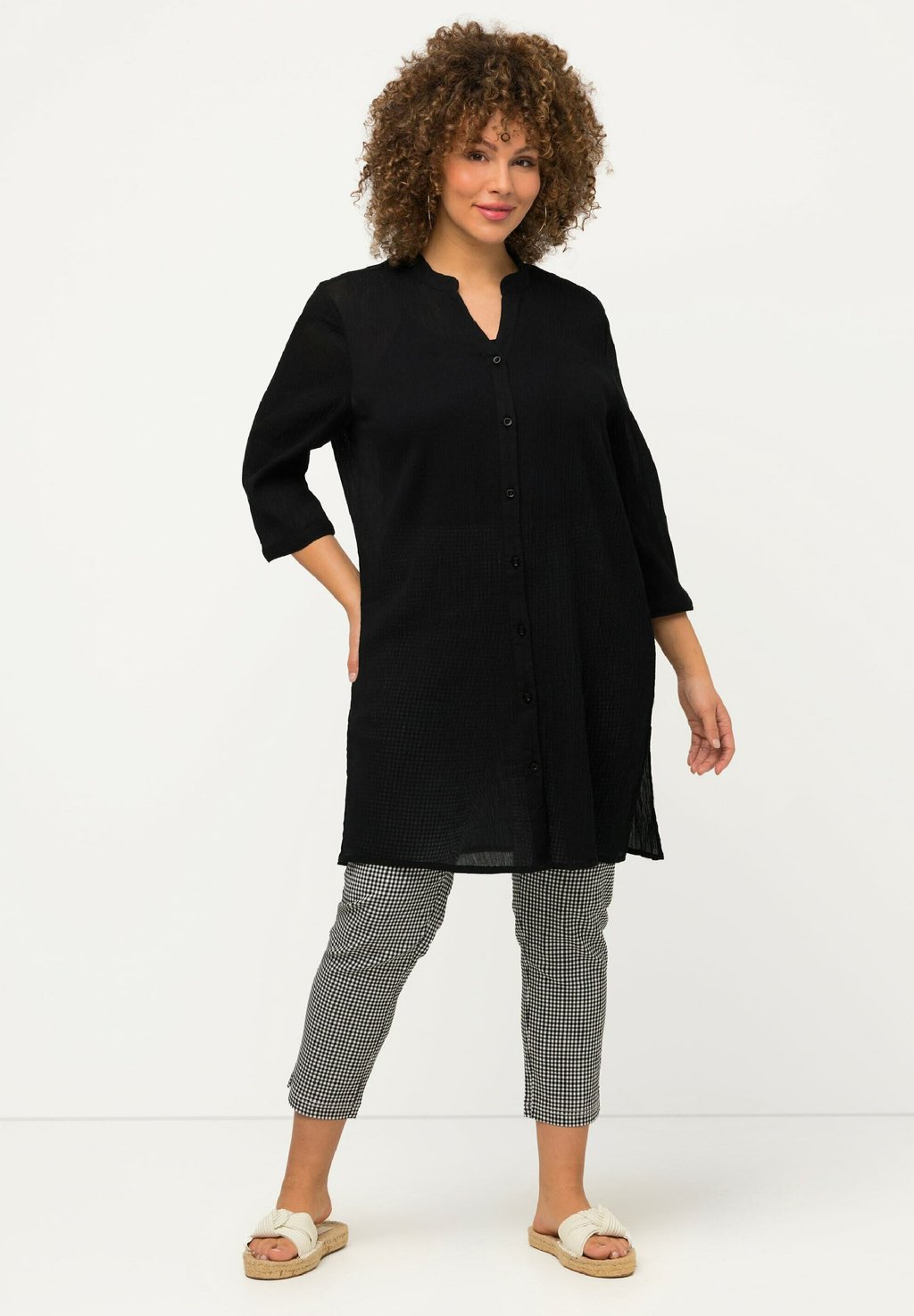 Блузка на пуговицах LONG MONTANT COL EN V Ulla Popken, черный
Блузка на пуговицах LONG MONTANT COL EN V Ulla Popken, черный