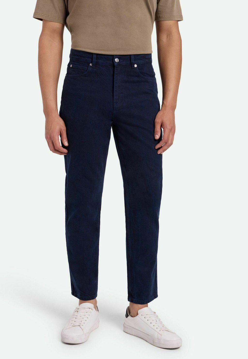 Джинсы облегающего кроя ARROW Minimum, темно-синий
Джинсы облегающего кроя ARROW Minimum, темно-синий