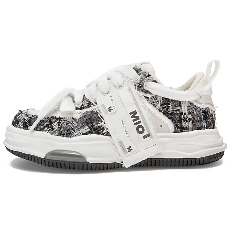 MIO Юнисекс скейтборд кроссовки мидтоп серые с черным белым и синим, цвет Black White Blue
MIO Юнисекс скейтборд кроссовки мидтоп серые с черным белым и синим, цвет Black White Blue
