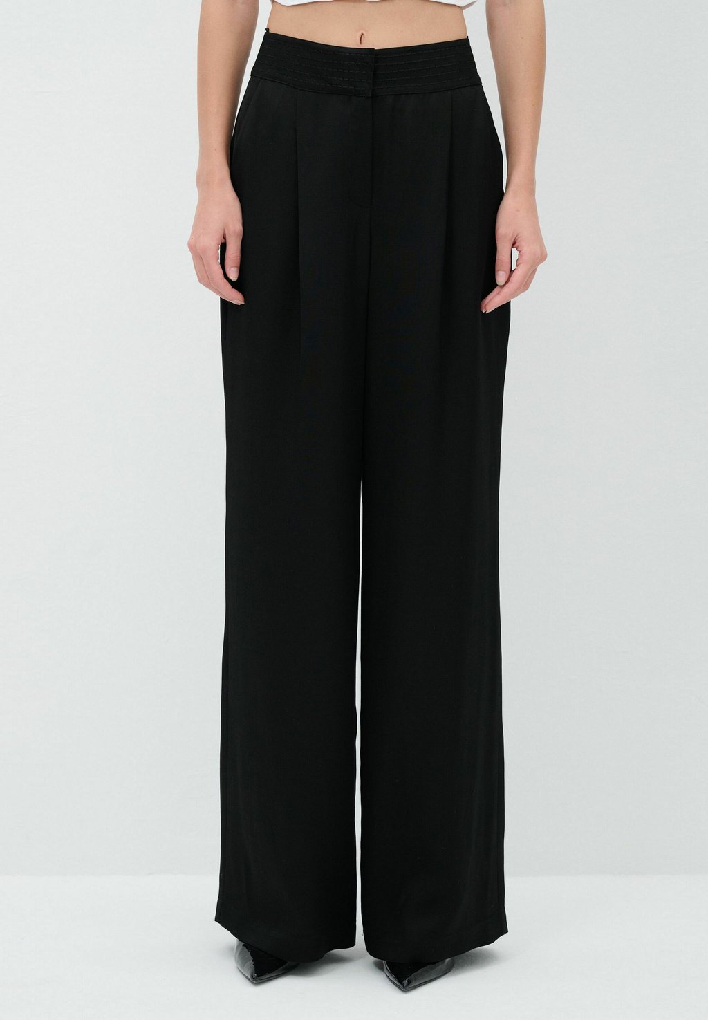 Брюки EMBROIDERIED BELTED adL, черный 
Брюки EMBROIDERIED BELTED adL, черный