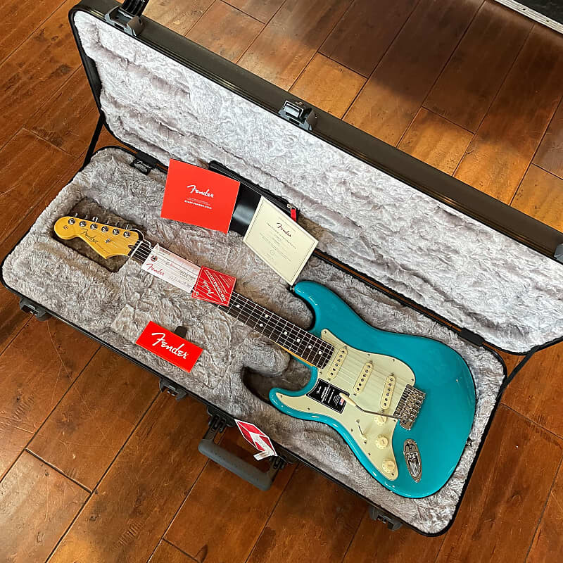 Электрогитара Fender American Professional II Stratocaster Left-Handed RW Miami Blue 7lbs, 11oz US210038392
Электрогитара Fender American Professional II Stratocaster Left-Handed RW Miami Blue 7lbs, 11oz US210038392