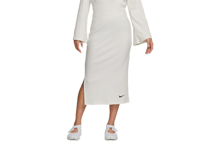 Повседневная длинная юбка женская парусная белая Nike
Повседневная длинная юбка женская парусная белая Nike