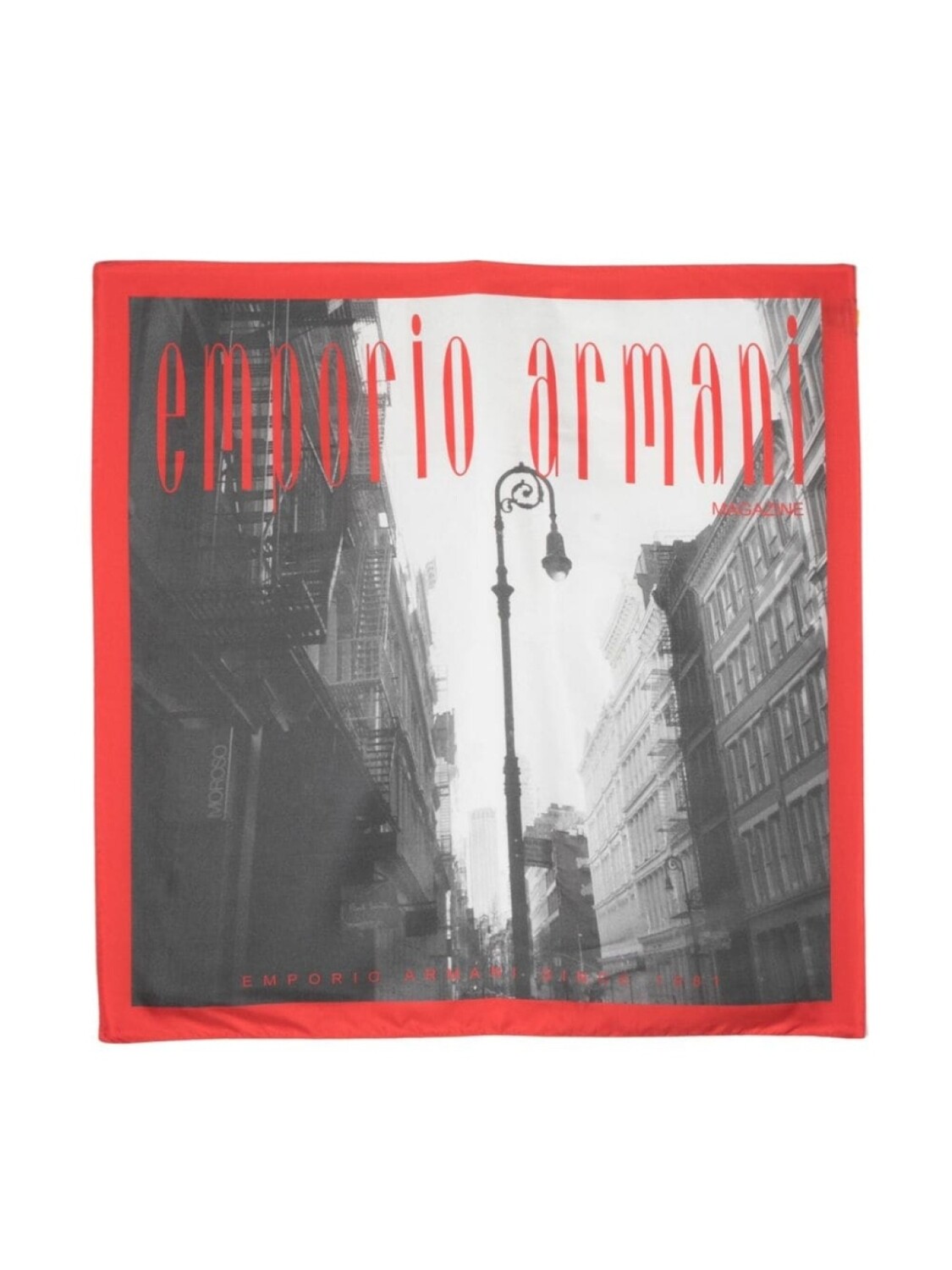 Emporio Armani шелковый платок с фотопринтом, серый
Emporio Armani шелковый платок с фотопринтом, серый