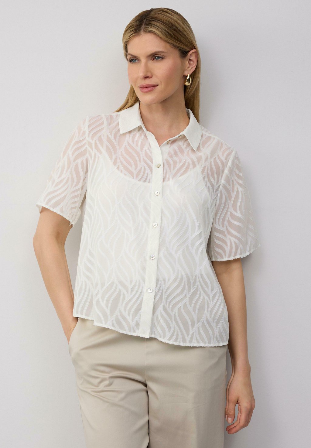 Блузка на пуговицах s.Oliver BLACK LABEL, кремовый
Блузка на пуговицах s.Oliver BLACK LABEL, кремовый