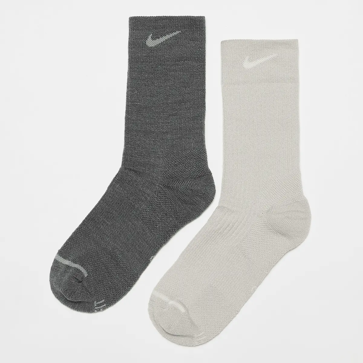 Носки Nike Everyday Essentials Cushioned Crew (2 шт), многоцветный/серый/бежевый
Носки Nike Everyday Essentials Cushioned Crew (2 шт), многоцветный/серый/бежевый