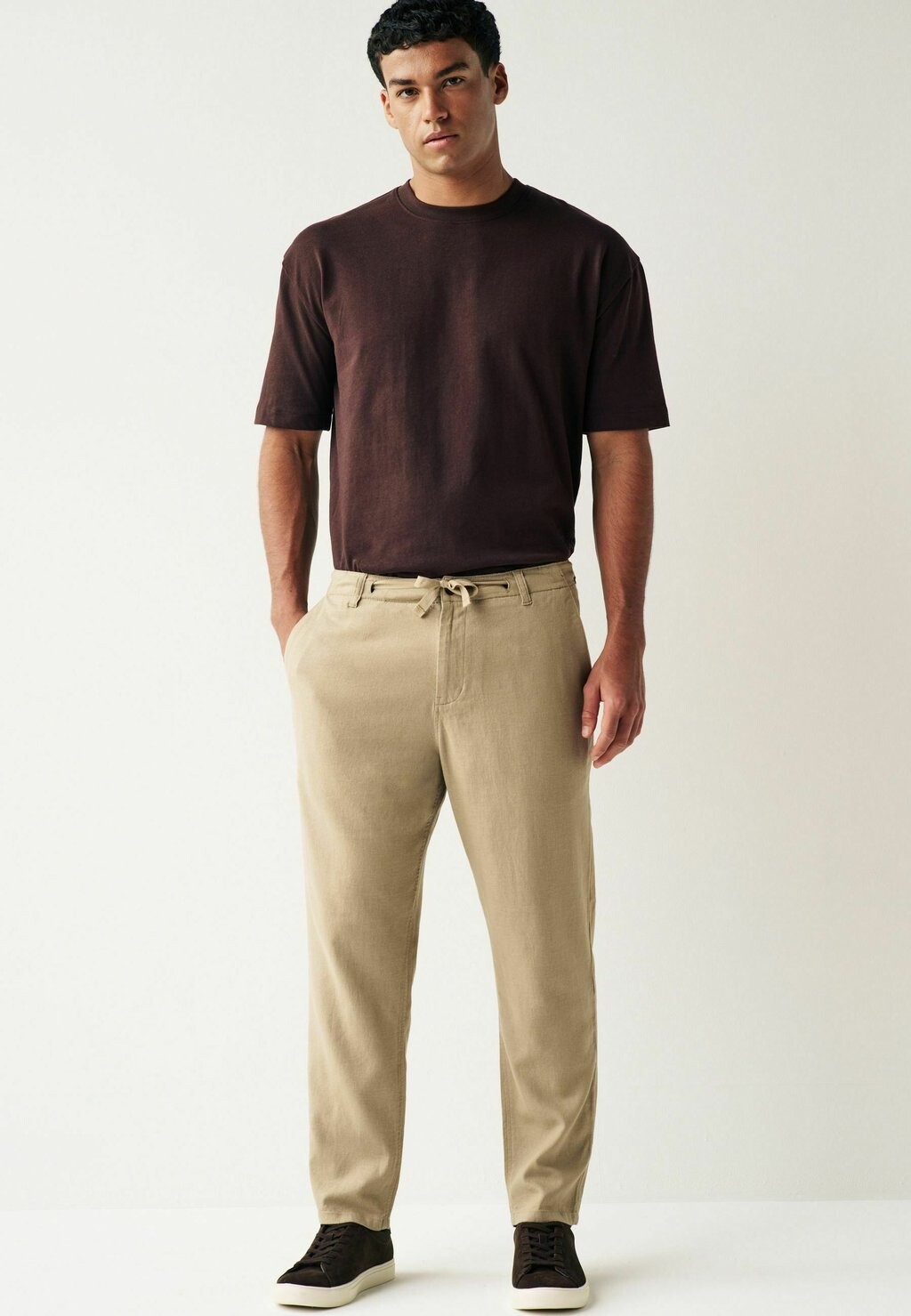 Китайские штаны DRAWSTRING REGULAR FIT Next, цвет Stone Natural
Китайские штаны DRAWSTRING REGULAR FIT Next, цвет Stone Natural