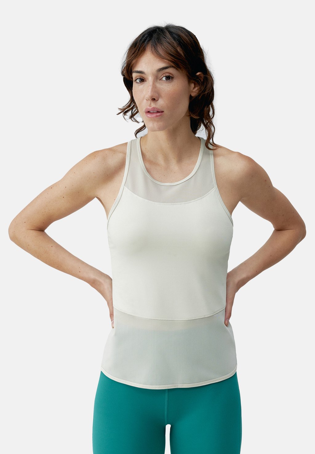 Топ KIAVA Born Living Yoga, белый
Топ KIAVA Born Living Yoga, белый