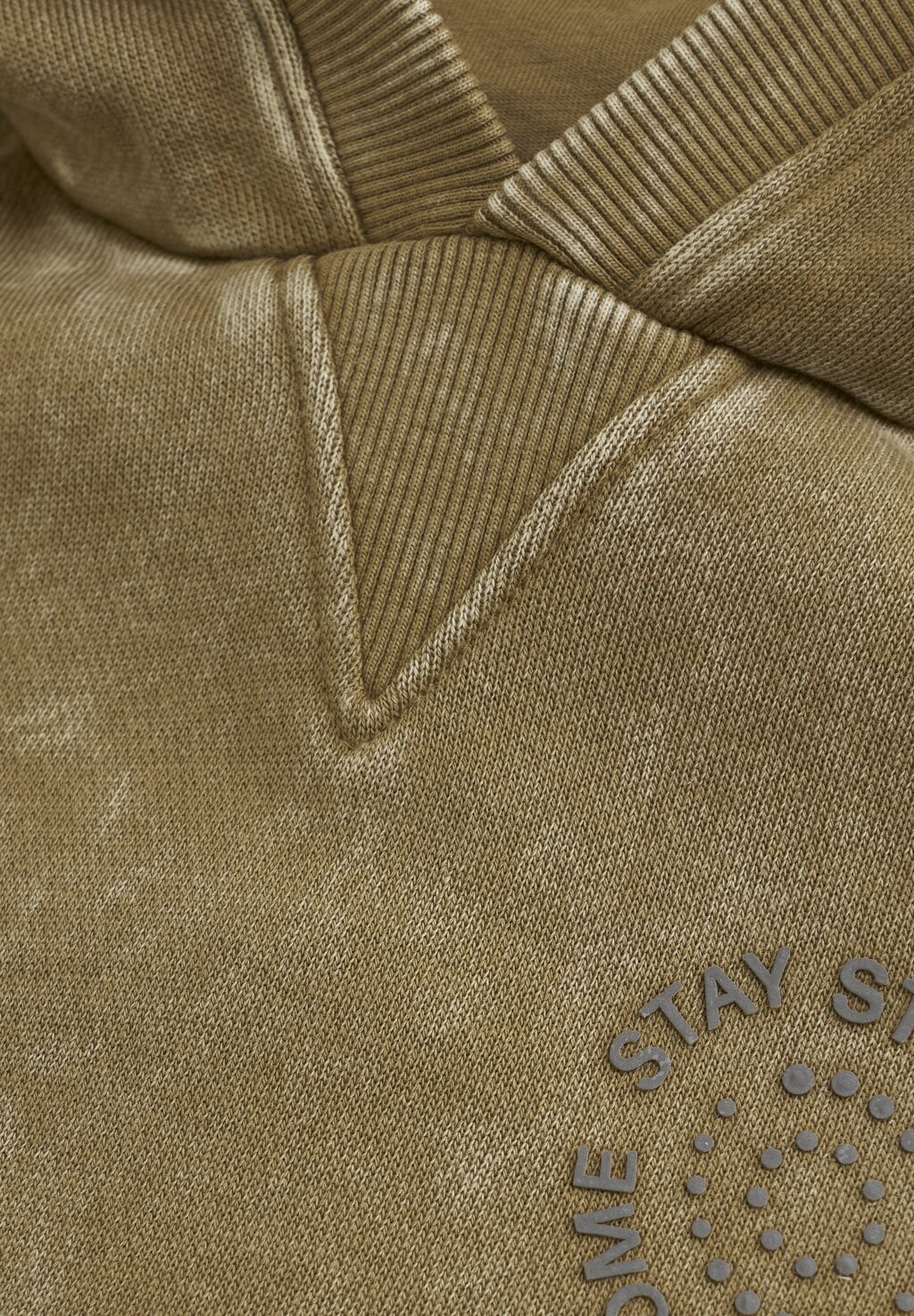 Толстовка с капюшоном STONE WASHED Minymo, горчично-желтый
Толстовка с капюшоном STONE WASHED Minymo, горчично-желтый