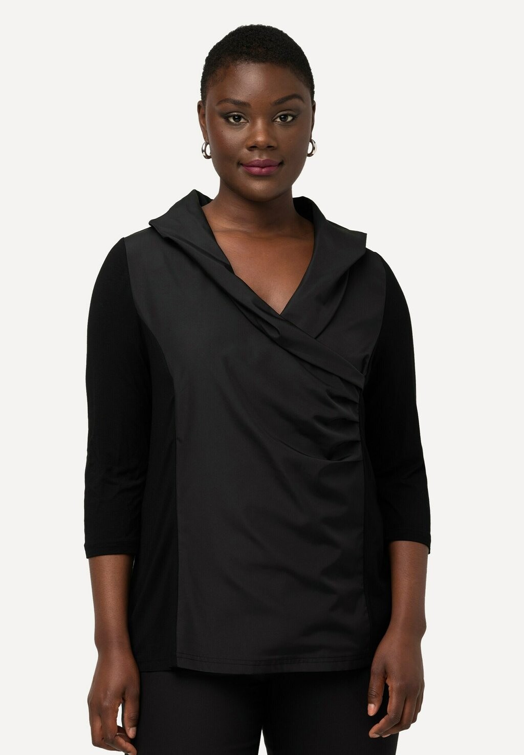 Футболка с длинным рукавом TAFFETA INSERT COLLARED Ulla Popken, черный
Футболка с длинным рукавом TAFFETA INSERT COLLARED Ulla Popken, черный