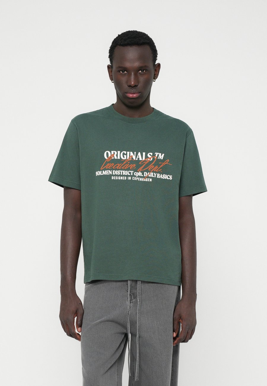 Футболка Jack & Jones JORBEDFORD TYPO TEE, Sycamore/Dark Green, Зеленый, Футболка Jack & Jones JORBEDFORD TYPO TEE, Sycamore/Dark Green
Футболка Jack & Jones JORBEDFORD TYPO TEE, Sycamore/Dark Green, Зеленый, Футболка Jack & Jones JORBEDFORD TYPO TEE, Sycamore/Dark Green
