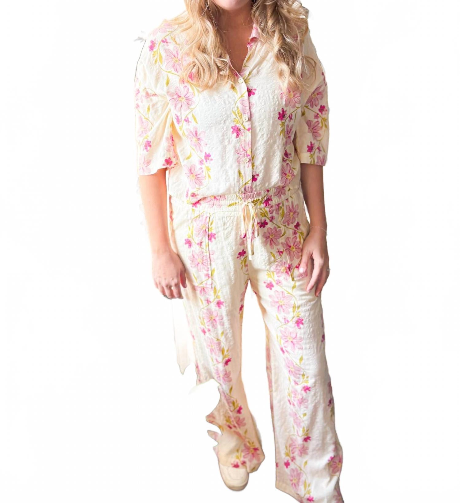 Комплект рубашки и брюк Ибица в мультиколоре Illa Illa
Комплект рубашки и брюк Ибица в мультиколоре Illa Illa