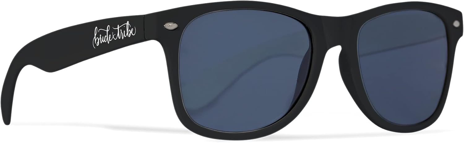 Стильные поляризованные солнцезащитные очки Funky Junque в стиле ретро — защита от УФ-излучения, классические очки унисекс — для девичника, однотонные, в выгодных комплектах, Bride Tribe (Black)
Стильные поляризованные солнцезащитные очки Funky Junque в стиле ретро — защита от УФ-излучения, классические очки унисекс — для девичника, однотонные, в выгодных комплектах, Bride Tribe (Black)