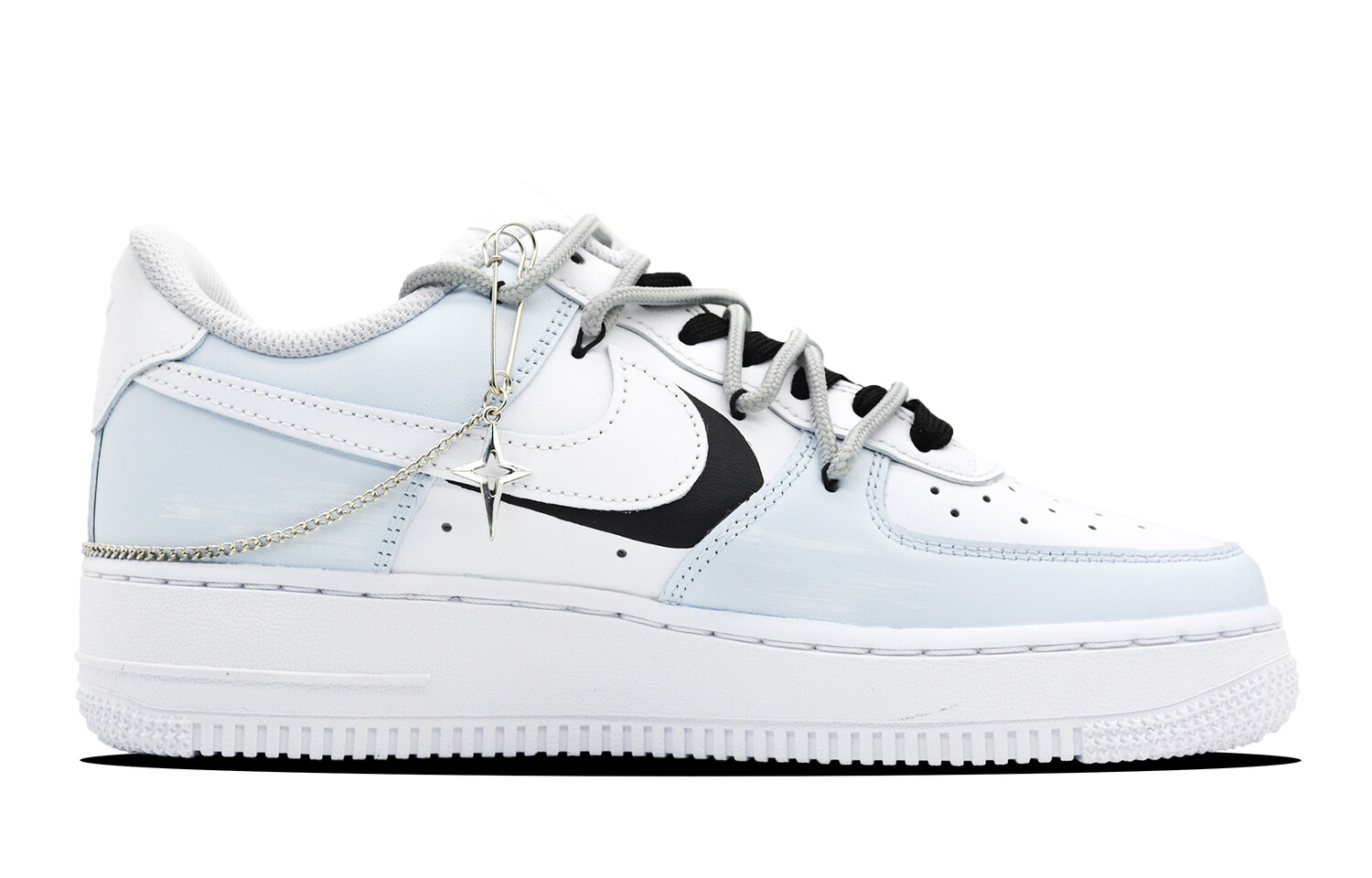 Мужские кроссовки для скейтбординга Nike Air Force 1, The moon is white and gray blue
Мужские кроссовки для скейтбординга Nike Air Force 1, The moon is white and gray blue