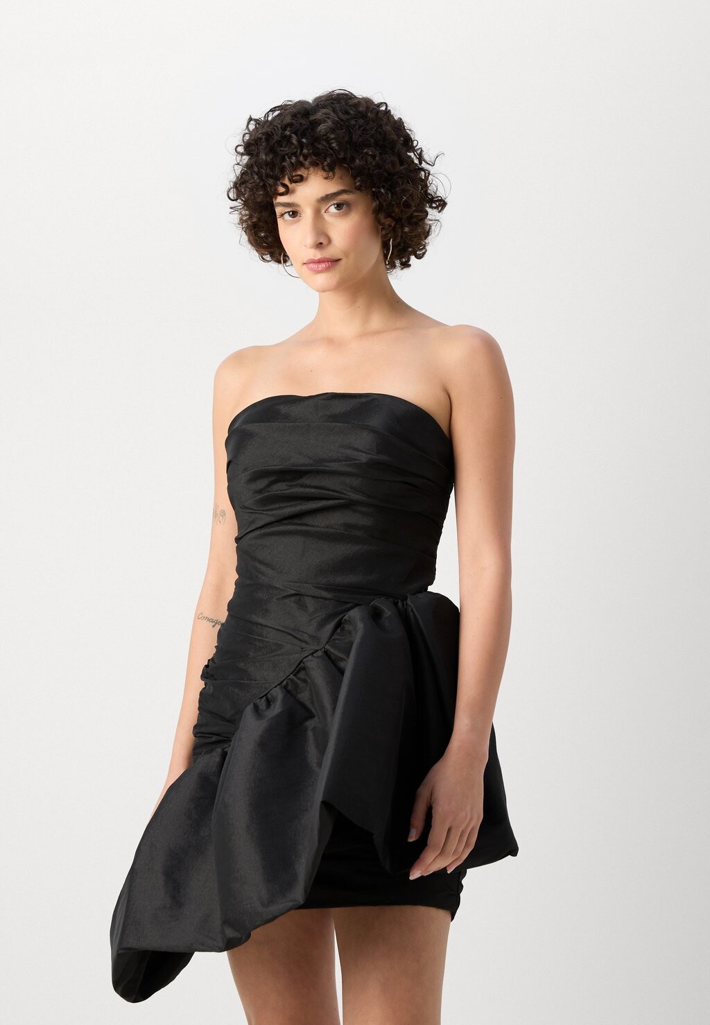 Коктейльное платье / Вечернее платье ZAR Jarlo, черный
Коктейльное платье / Вечернее платье ZAR Jarlo, черный