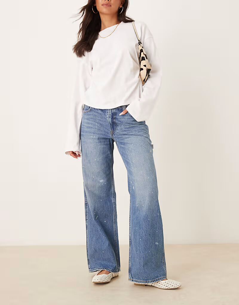 Джинсы Abercrombie & Fitch с низкой посадкой, ультрасвободные, средне-синего цвета
Джинсы Abercrombie & Fitch с низкой посадкой, ультрасвободные, средне-синего цвета