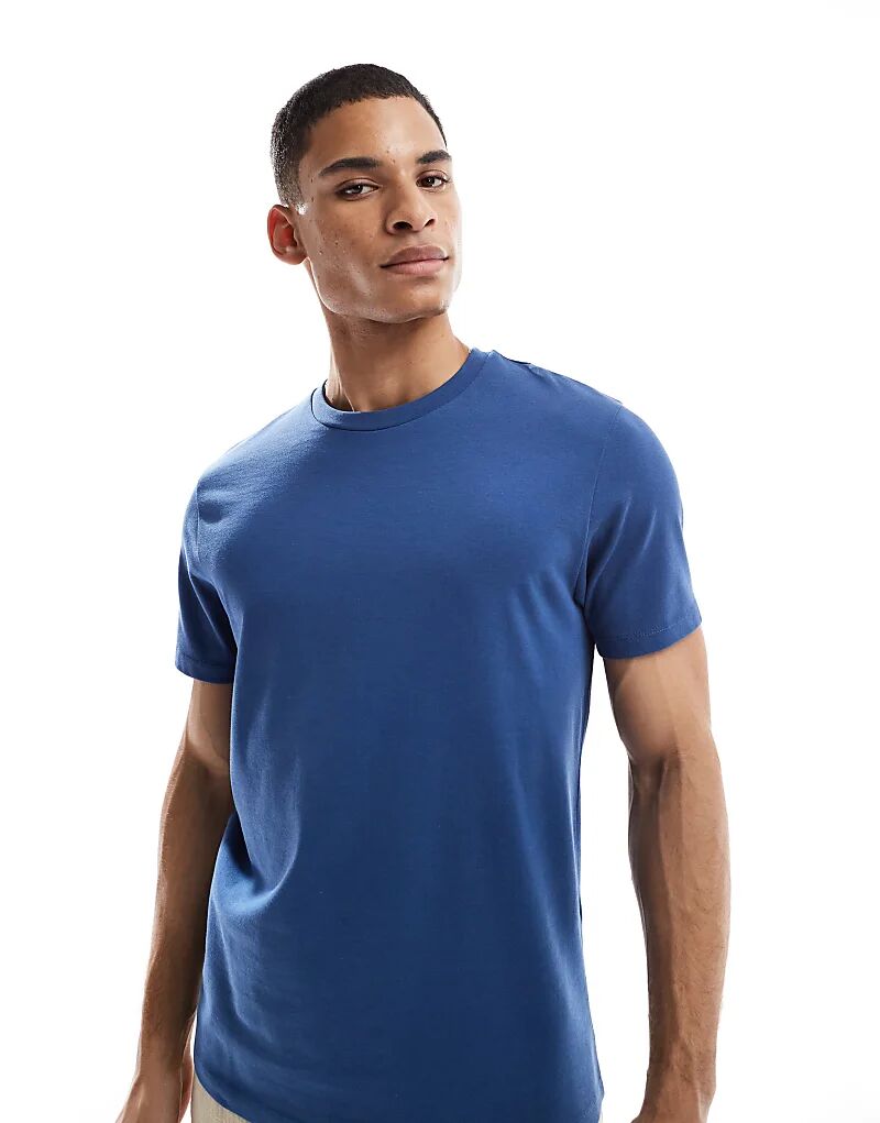 Футболка ASOS DESIGN с круглым вырезом, средне-синего цвета 
Футболка ASOS DESIGN с круглым вырезом, средне-синего цвета