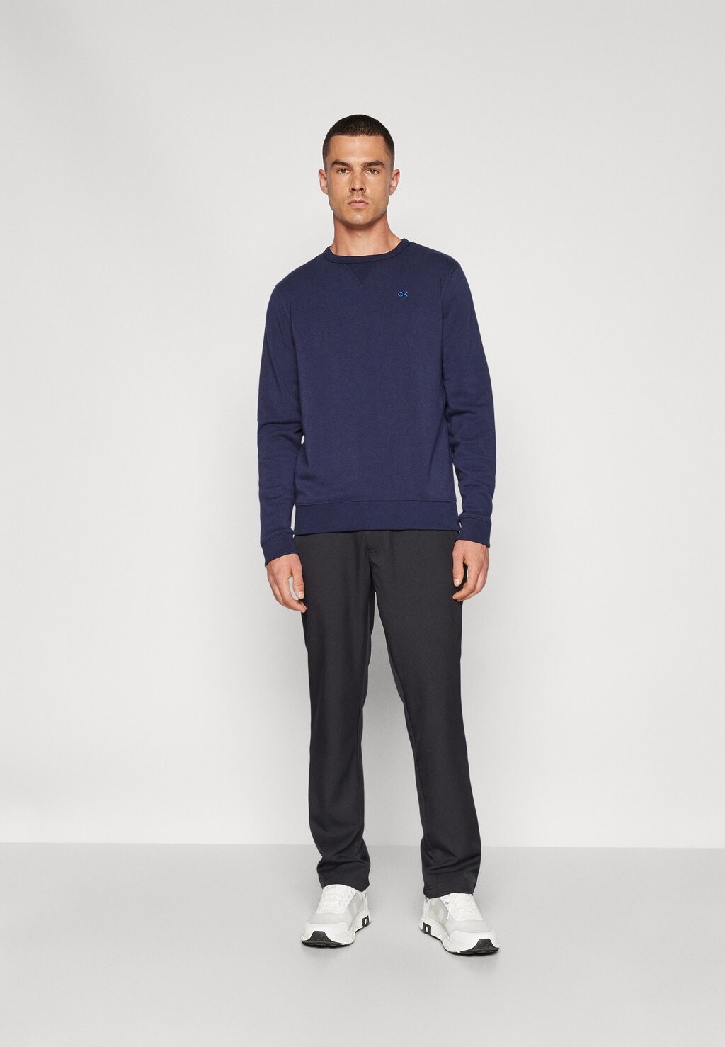 Толстовка OHIO Calvin Klein, темно-синий
Толстовка OHIO Calvin Klein, темно-синий