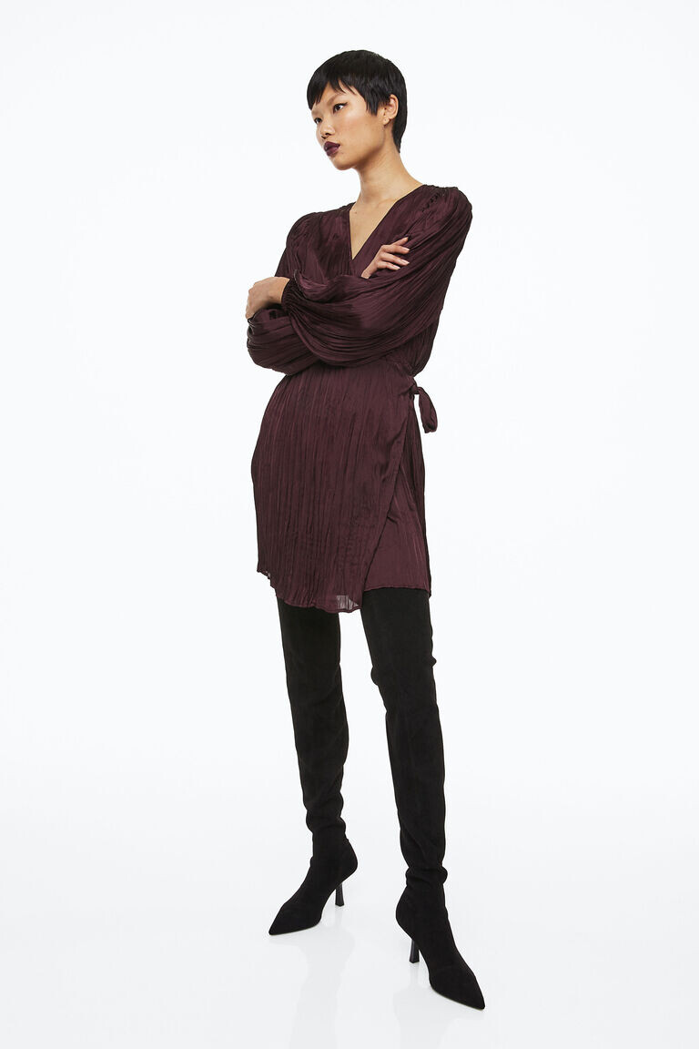 Платье и объемными рукавами H&M, бургундия
Платье и объемными рукавами H&M, бургундия