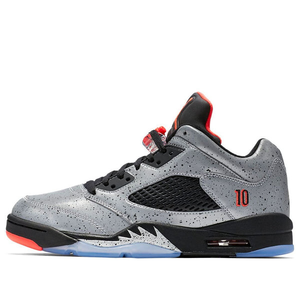 Кроссовки 5 ретро низкие Air Jordan, серебряный, Серый, Кроссовки 5 ретро низкие Air Jordan, серебряный
Кроссовки 5 ретро низкие Air Jordan, серебряный, Серый, Кроссовки 5 ретро низкие Air Jordan, серебряный