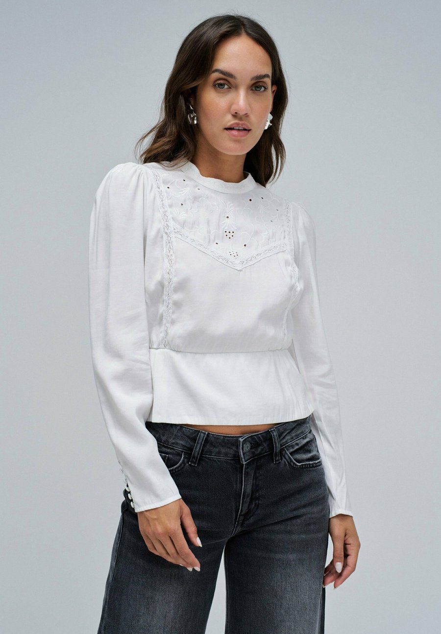 Блуза Salsa Jeans Blouse, Beige
Блуза Salsa Jeans Blouse, Beige