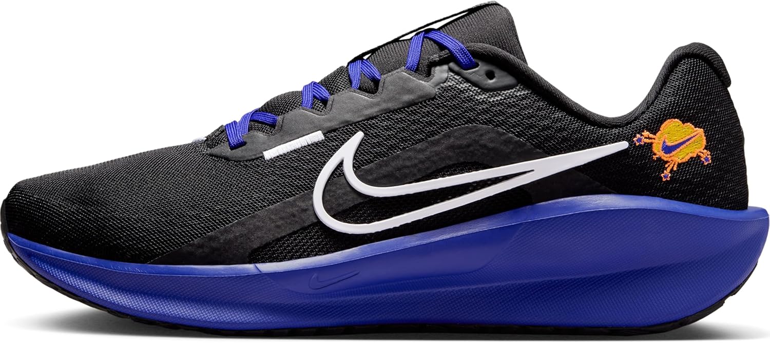 Мужские кроссовки для бега Nike Downshifter 13 ES Hv3163, Black White Concord 001
Мужские кроссовки для бега Nike Downshifter 13 ES Hv3163, Black White Concord 001