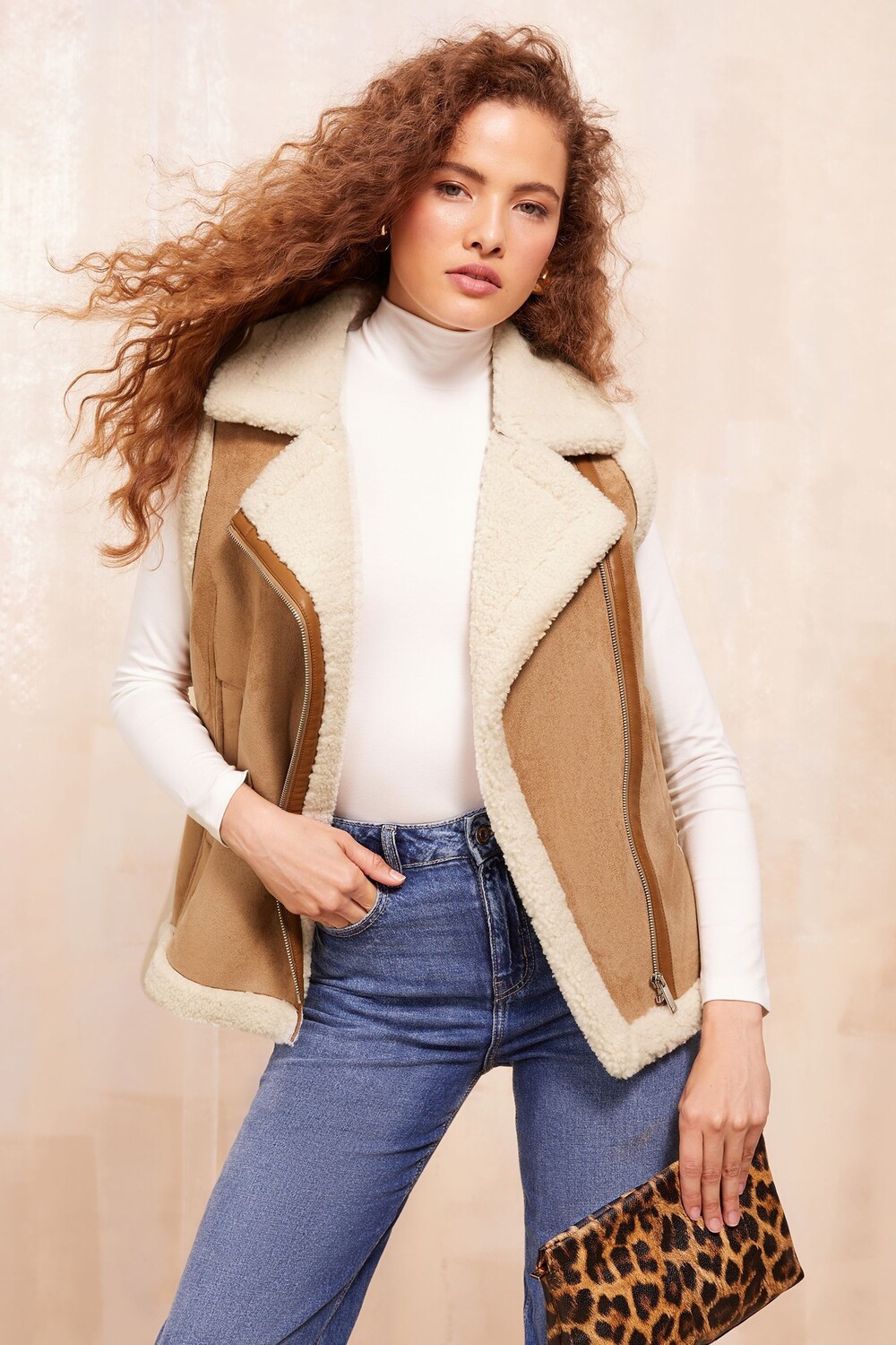 Жилет с бондом Friends Like These, коричневый
Жилет с бондом Friends Like These, коричневый