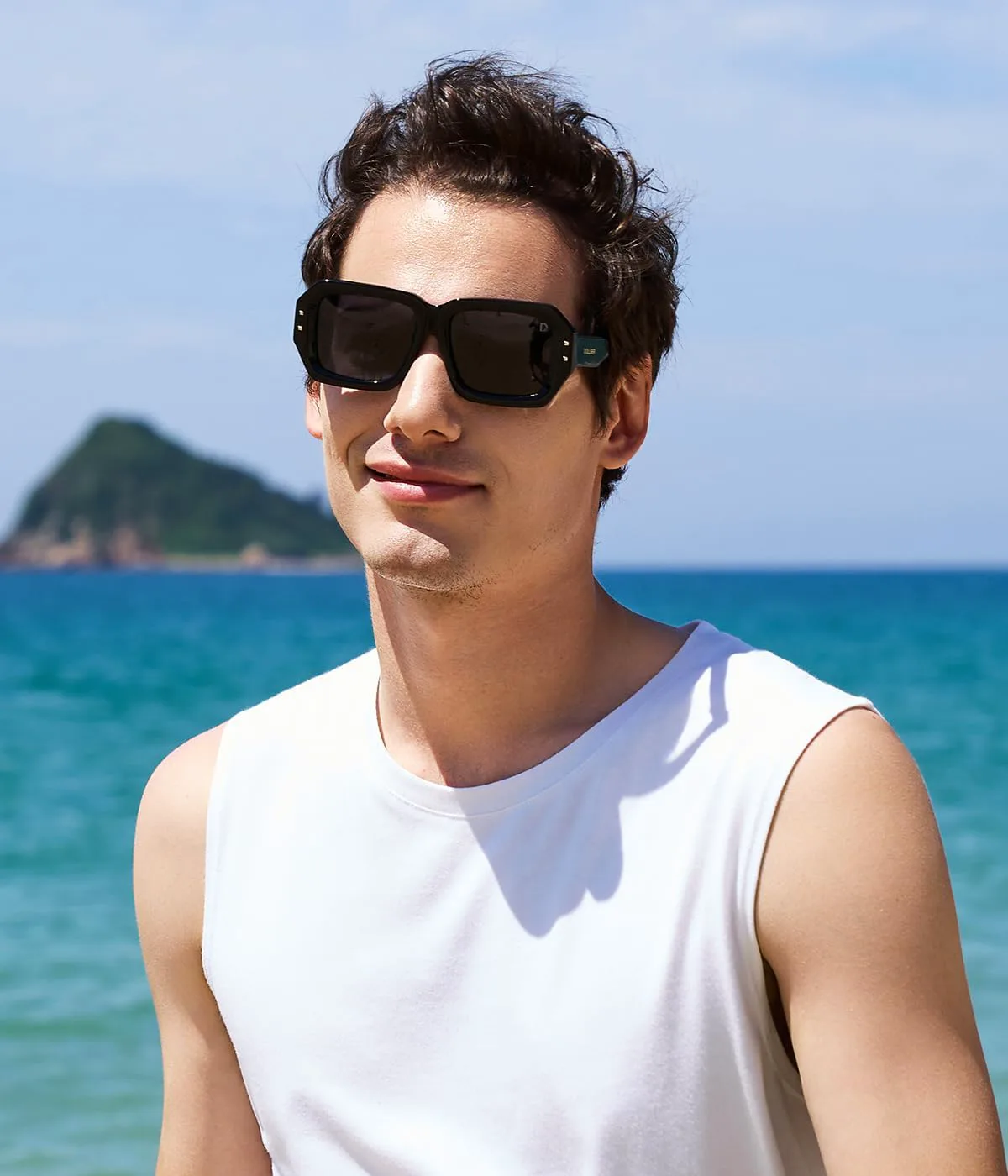 Ретро-солнцезащитные очки большого квадратного размера с поляризационными линзами для мужчин и женщин – модные очки с защитой от УФ-излучения D1240401 Dollger, Black
Ретро-солнцезащитные очки большого квадратного размера с поляризационными линзами для мужчин и женщин – модные очки с защитой от УФ-излучения D1240401 Dollger, Black