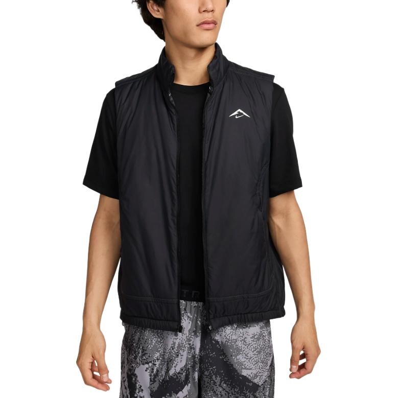 Жилет мужской черный Nike
Жилет мужской черный Nike