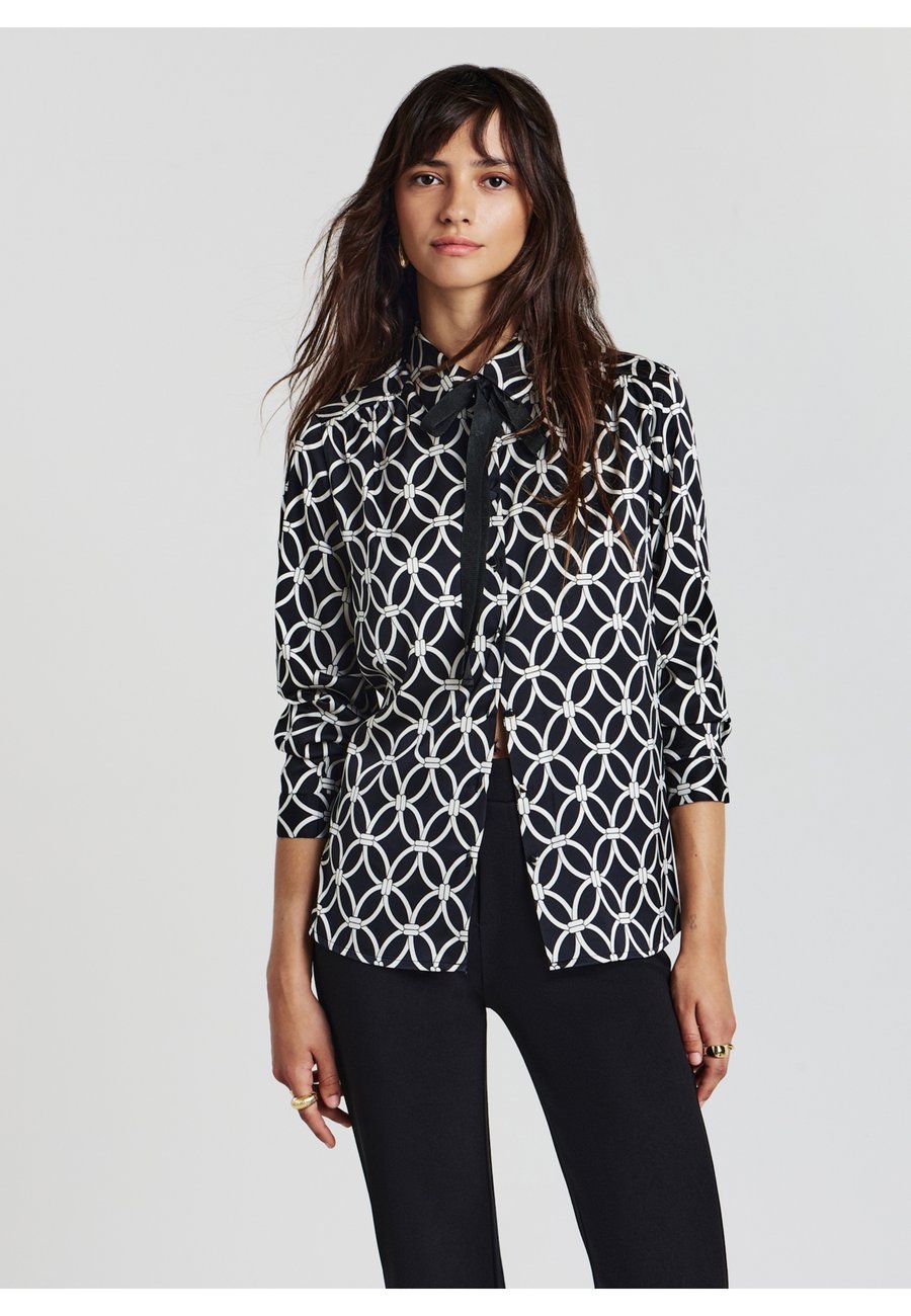 Блуза Calliope CAMICIA SIMIL SATIN FANTASIA CRAVATTINO, Var Ultrablack/Black
Блуза Calliope CAMICIA SIMIL SATIN FANTASIA CRAVATTINO, Var Ultrablack/Black