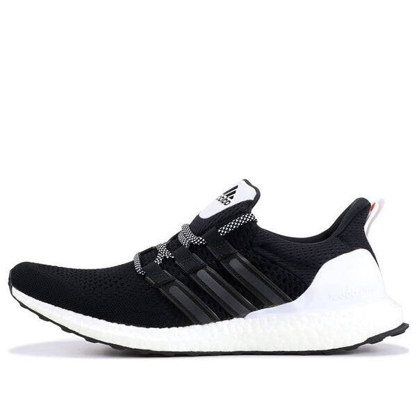 Кроссовки деревянные деревянные x ultraboost 1.0 Adidas, черный
Кроссовки деревянные деревянные x ultraboost 1.0 Adidas, черный