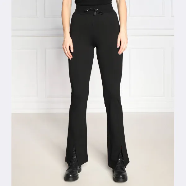 Спортивные брюки узкого кроя Guess, черный
Спортивные брюки узкого кроя Guess, черный