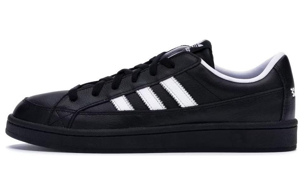 Adidas Camton Trainer Palace Black Adidas Originals, черно-белые
Adidas Camton Trainer Palace Black Adidas Originals, черно-белые