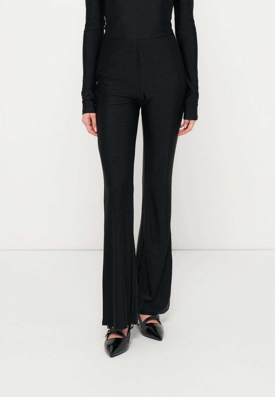 Брюки LeGer by Lena Gercke STUDIO DANIELA PANTS, Schwarz/Black
Брюки LeGer by Lena Gercke STUDIO DANIELA PANTS, Schwarz/Black