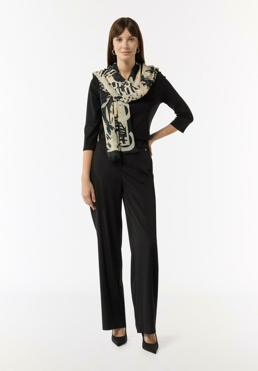 Шарф comma Scarf, Schwarz/Black
Шарф comma Scarf, Schwarz/Black