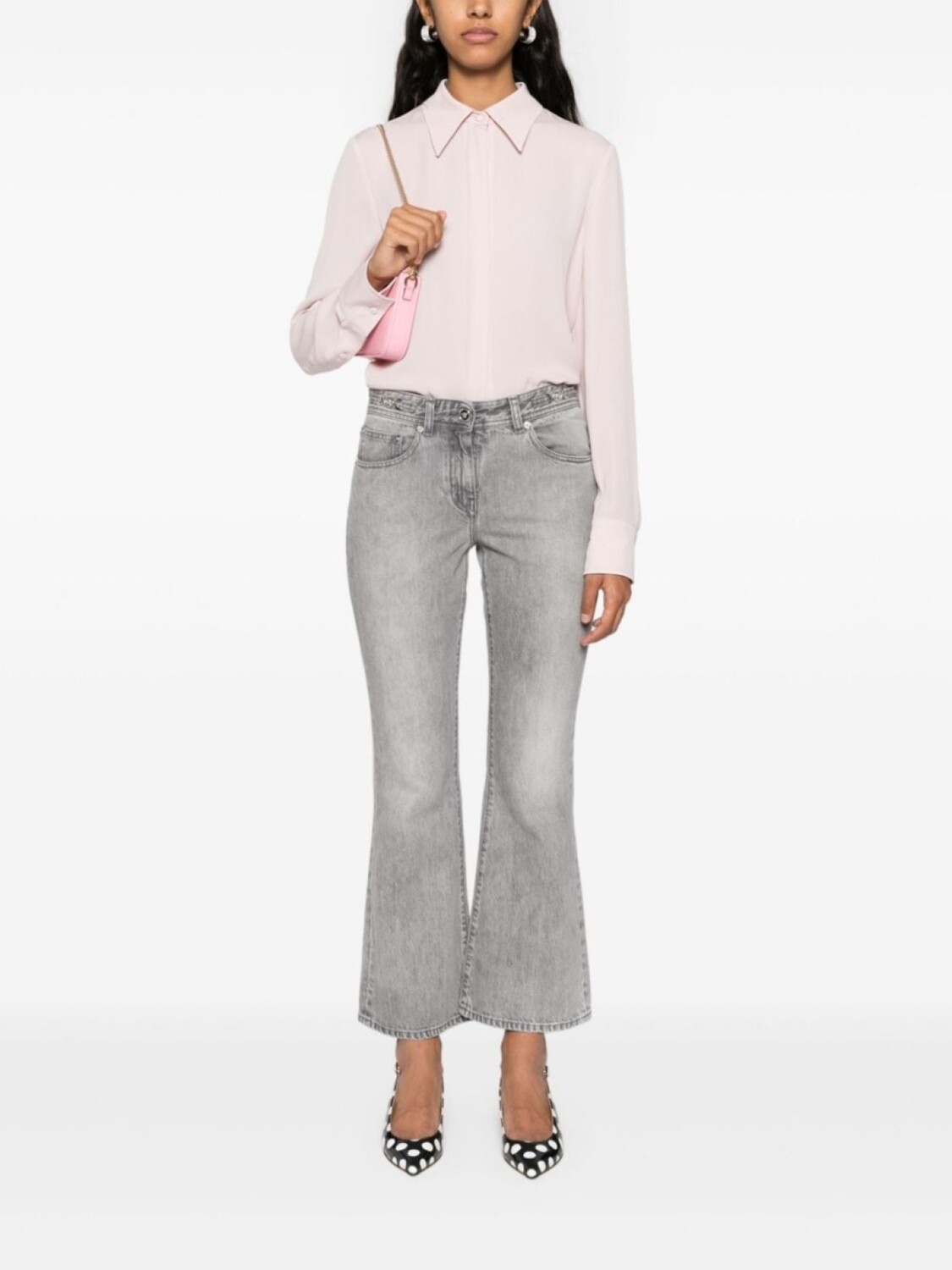 Valentino Garavani шелковая рубашка с заостренным воротником, розовый
Valentino Garavani шелковая рубашка с заостренным воротником, розовый