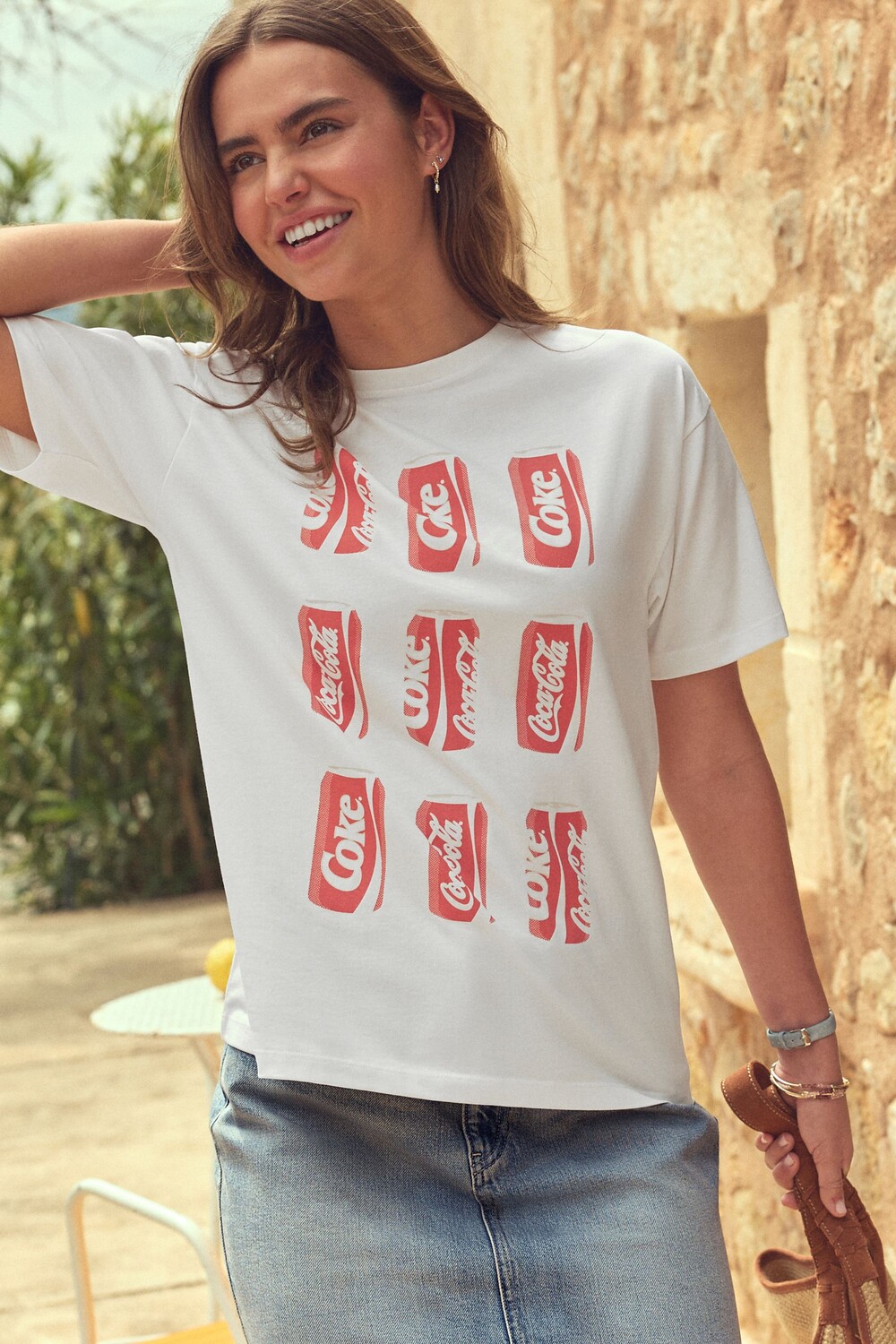 Футболка с изображением банки с лицензией Coca Cola Next, белый
Футболка с изображением банки с лицензией Coca Cola Next, белый