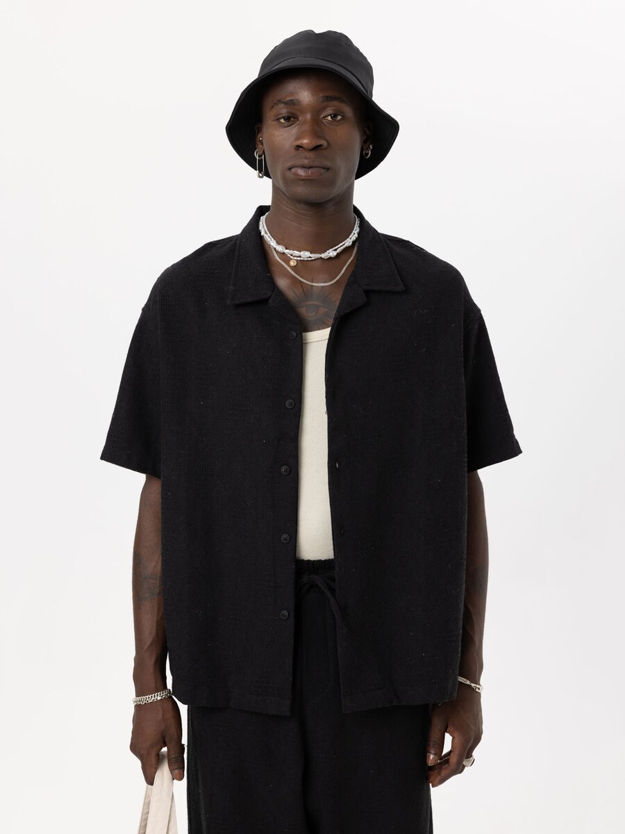 Удобная рубашка на пуговицах VAMOS CLO Lewisia, черный
Удобная рубашка на пуговицах VAMOS CLO Lewisia, черный