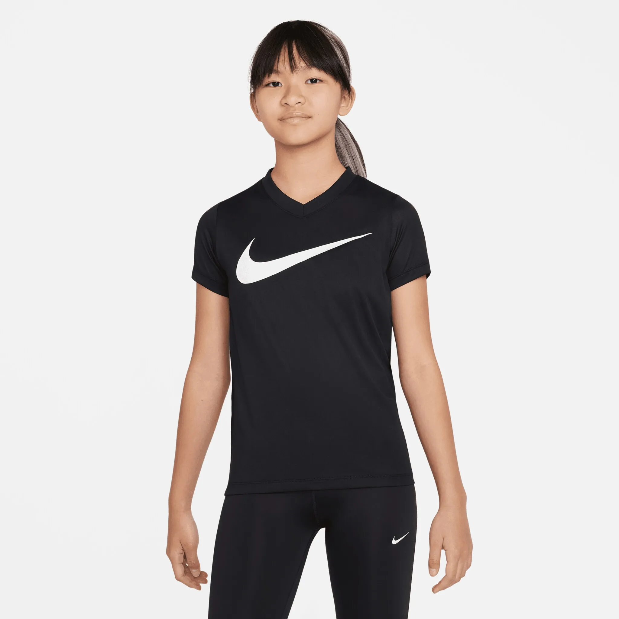 Тренировочная футболка Nike "DRI-FIT LEGEND BIG KIDS' (GIRLS') V-NECK TRAINING T-SHIRT", белый
Тренировочная футболка Nike "DRI-FIT LEGEND BIG KIDS' (GIRLS') V-NECK TRAINING T-SHIRT", белый