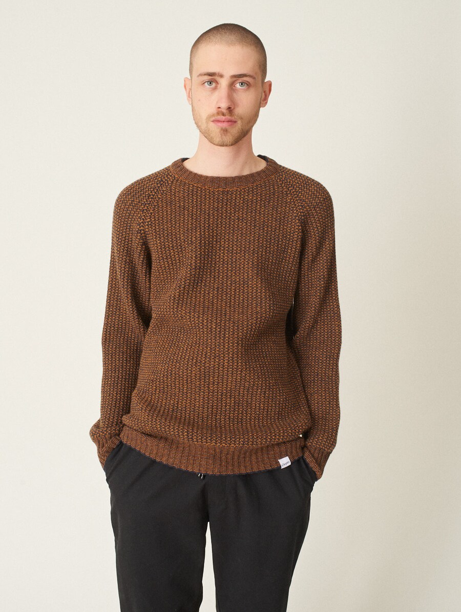 Свитер Cleptomanicx, коричневый
Свитер Cleptomanicx, коричневый