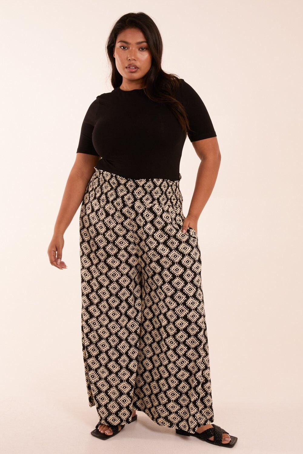 Широкие брюки ацтекского кроя с присборенными краями Curve Blue Vanilla, черный
Широкие брюки ацтекского кроя с присборенными краями Curve Blue Vanilla, черный