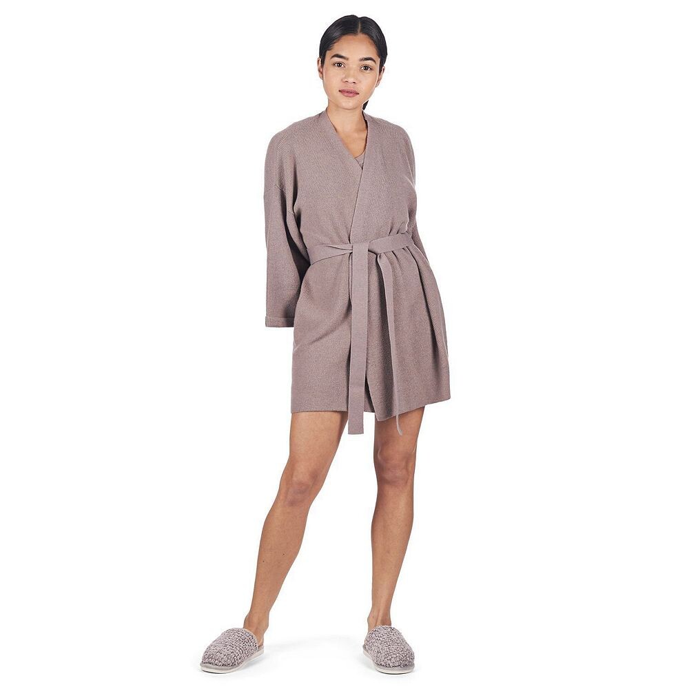 Женский теплый свитер, вязаный короткий домашний халат с открытой передней частью MeMoi, цвет Stone
Женский теплый свитер, вязаный короткий домашний халат с открытой передней частью MeMoi, цвет Stone