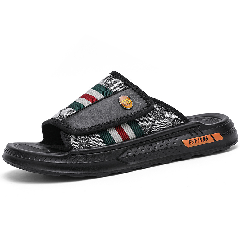 Мужские тапочки-слайды на резиновой подошве Shiozawa, Black
Мужские тапочки-слайды на резиновой подошве Shiozawa, Black